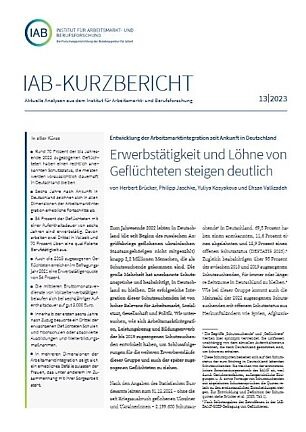 Erwerbstätigkeit und Löhne von Geflüchteten steigen deutlich
